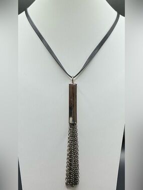 CHICO’S BLACK AND BAR AND TASSEL LONG PENDANT NECKLACE